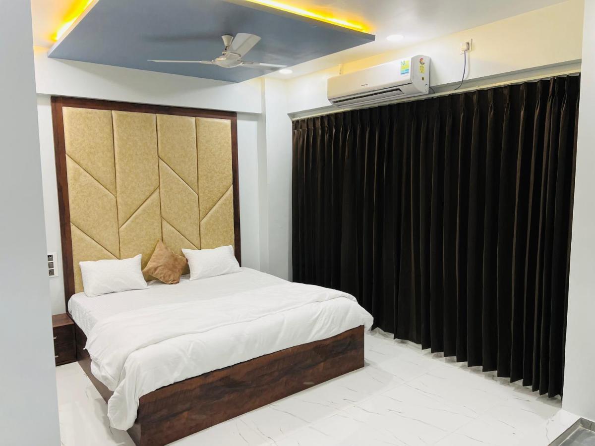 Hotel New City Light 수라트 외부 사진