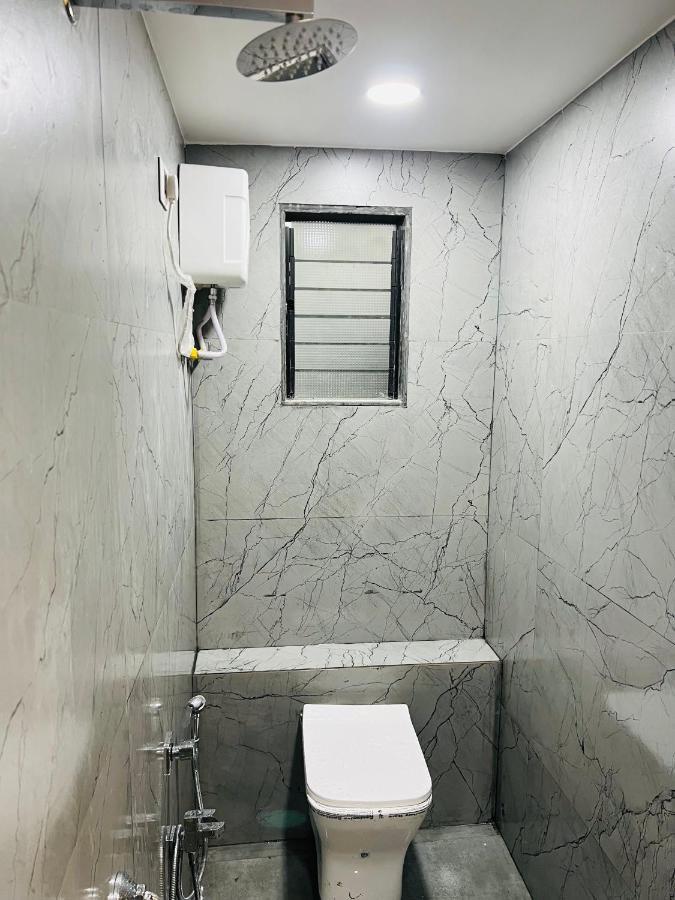 Hotel New City Light 수라트 외부 사진